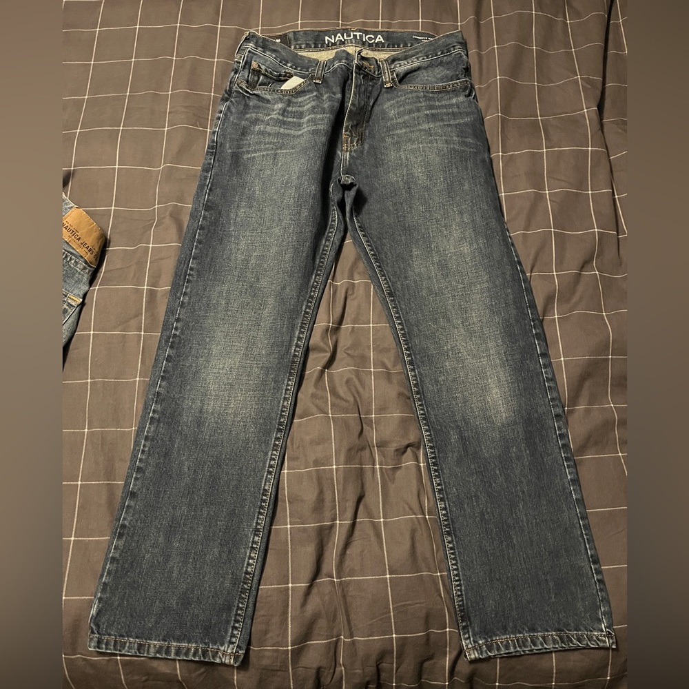 Nautica Men’s Straight Fit 32x30 Jeans.